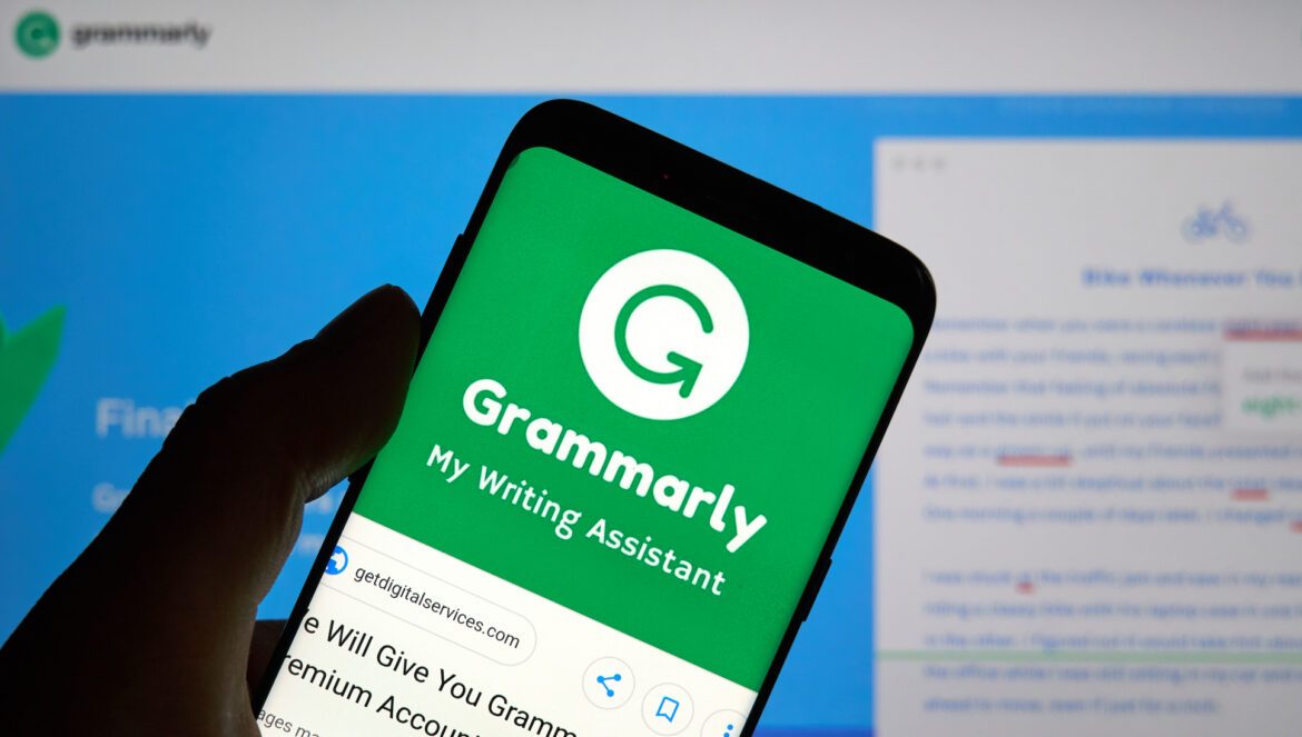 grammarly writing assistant